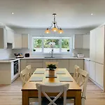 The Mid Kerry Escape * Milltown (Kerry)